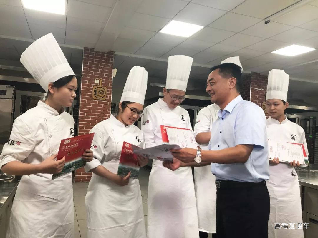 1530633539152500.jpg image001.jpg