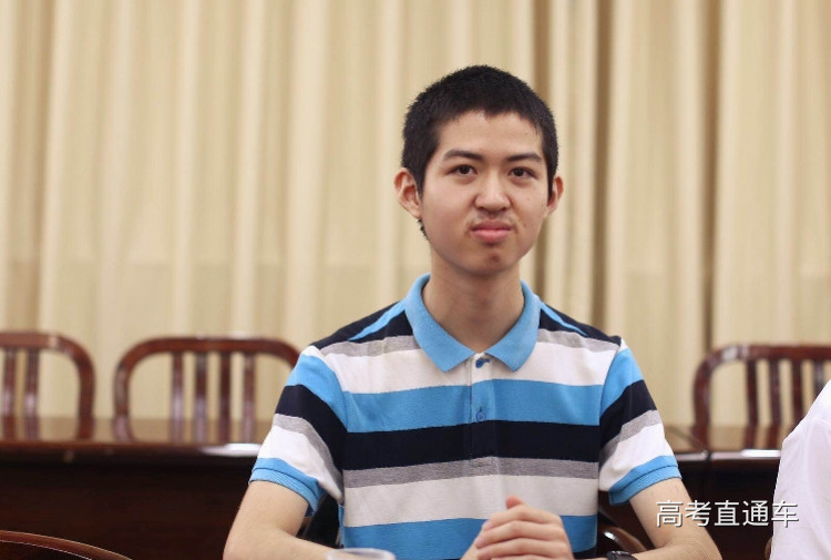 imagefile 华附彭承志.jpg