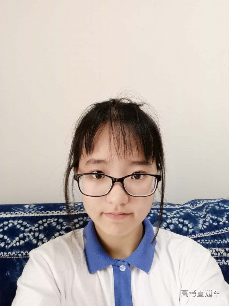 imagefile 深圳市宝安中学(集团)高中部高三文科零班苏奕丹.jpg