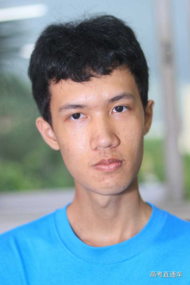 imagefile 2 东华中学 麦庭志 方光明摄.jpg