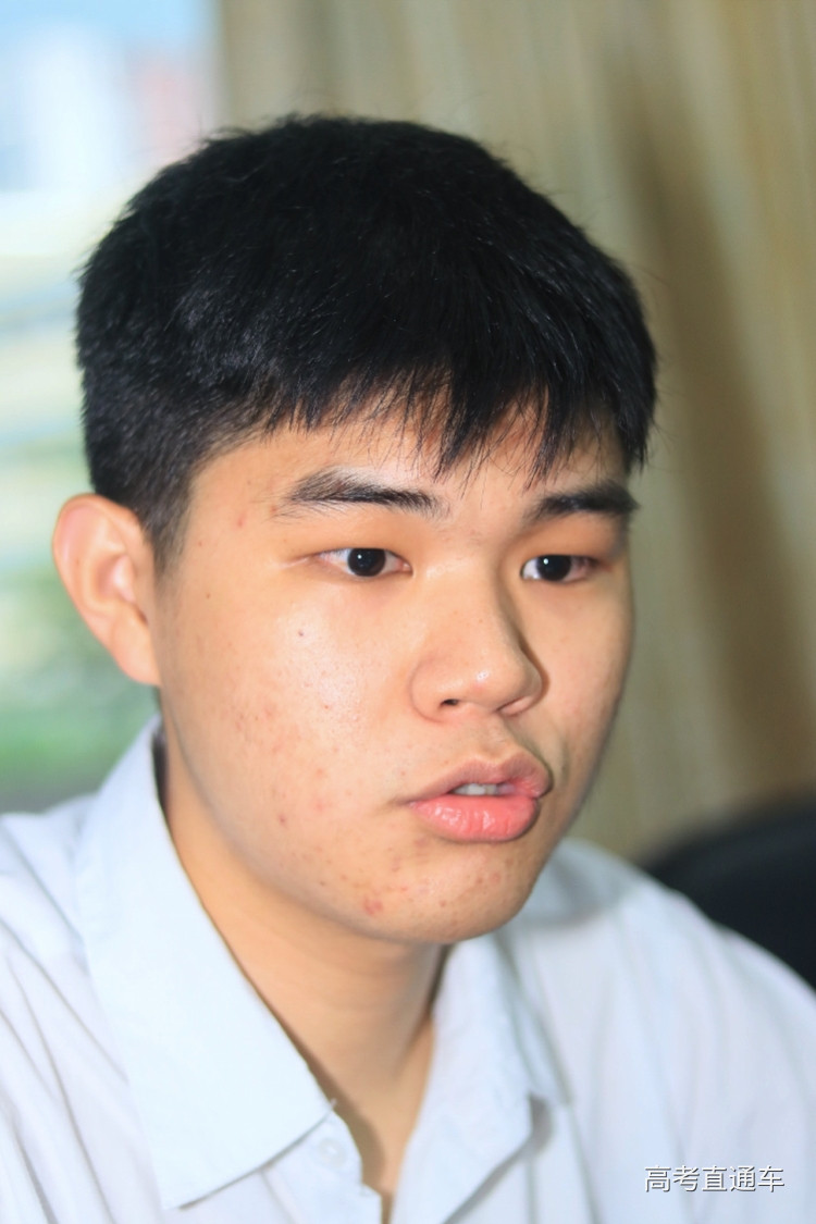 imagefile 1 东华中学 连旭 方光明摄.jpg