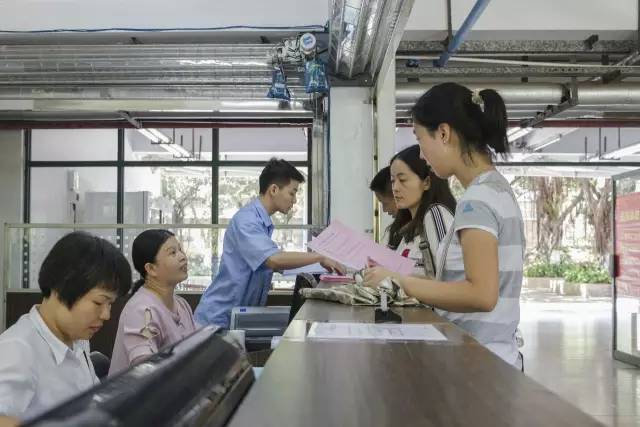 1497255534930126.jpg 高考改卷2.jpg