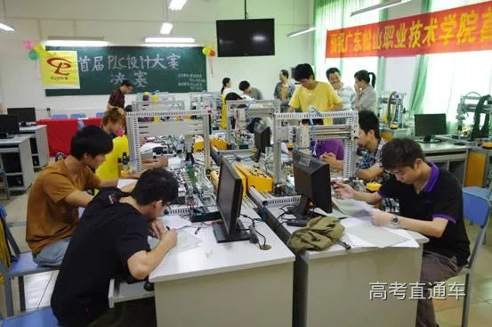 14.webp.jpg 14.webp.jpg