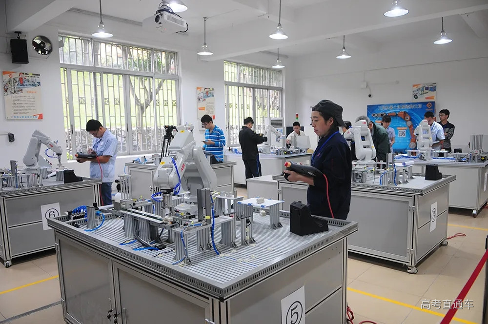 15.webp.jpg 15.webp.jpg