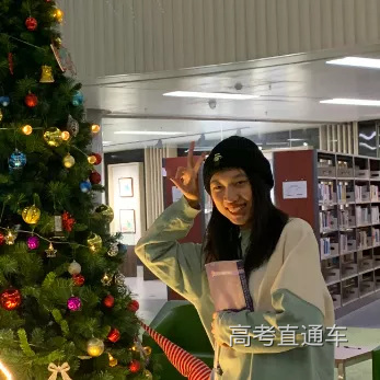 尹嘉滢.jpg 图片