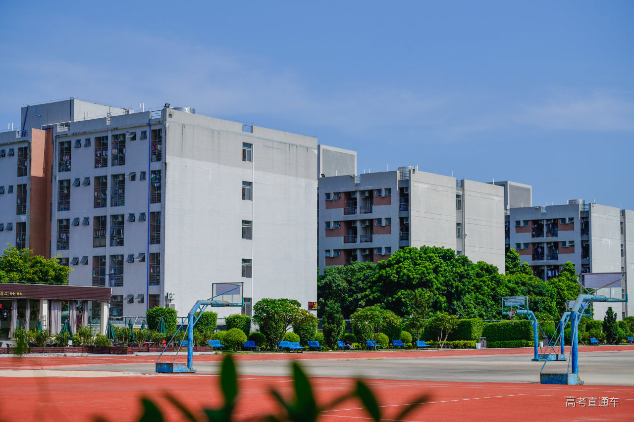 广州现代信息工程职业技术学院简介