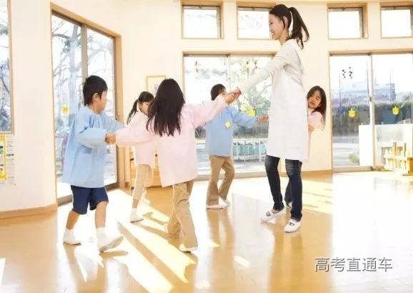 婴幼儿托育服务与管理.jpg 图片
