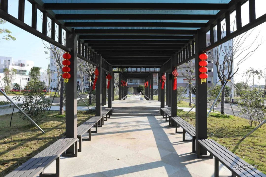 学生饭堂公众号.jpg 图片