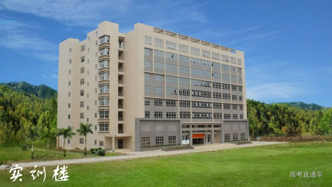 实训楼公众号.jpg 图片