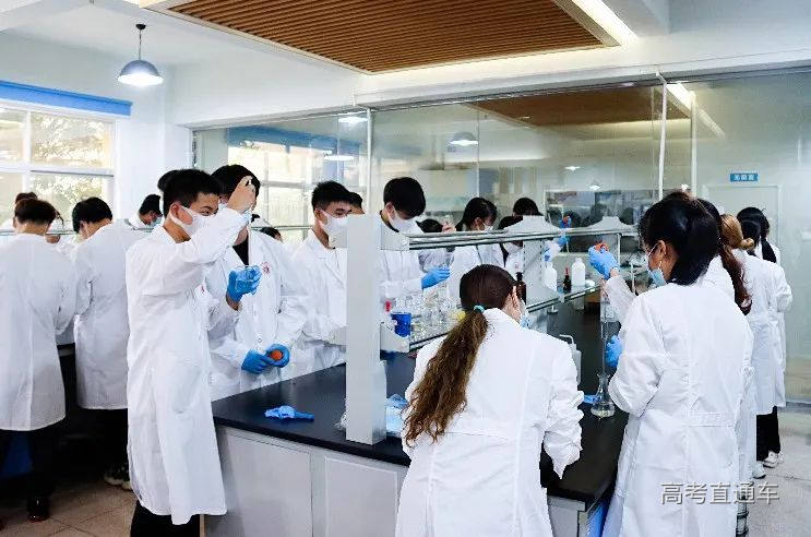 智慧教室2.jpg 图片