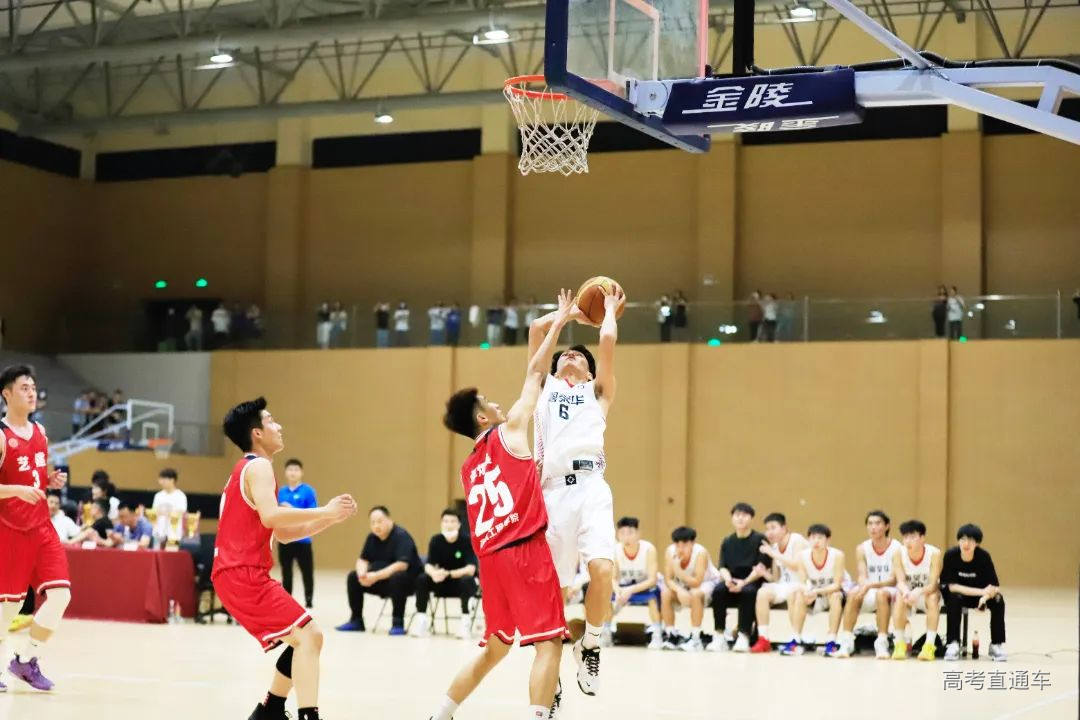 运动白云7.jpg 图片