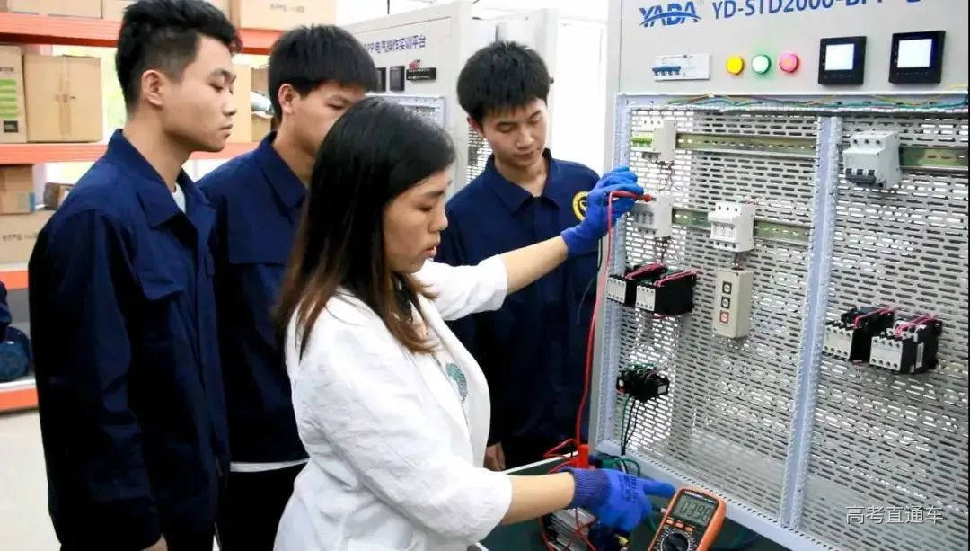 罗芳实验课.jpg 图片